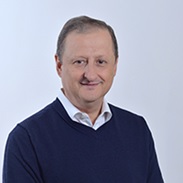 Rodolfo Quirós (AR)